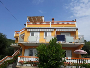BLUE MOON apartment Rab